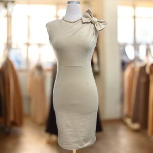 NWT Mmondschein Beige Short Cap Sleeve Bow Midi Sheath Dress | Size 12